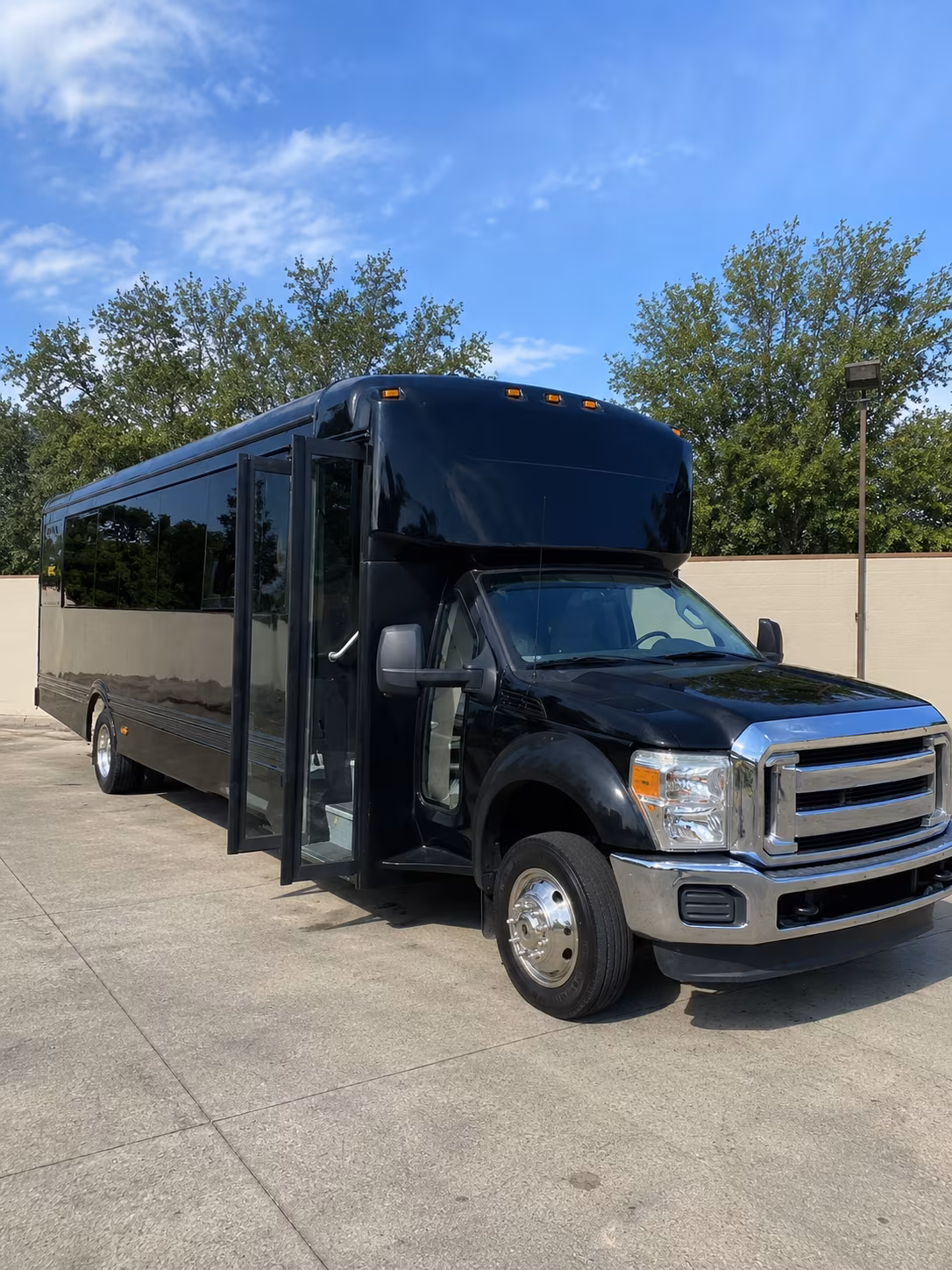 brownsville 20 passenger party bus