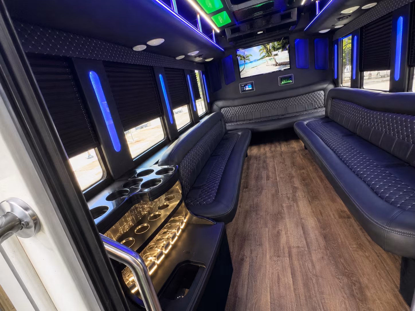 brownsville quinceanera sweet 16 party bus rental