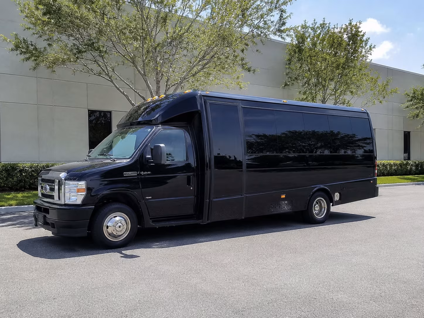 minibus rentals for brownsville prom groups of every size
