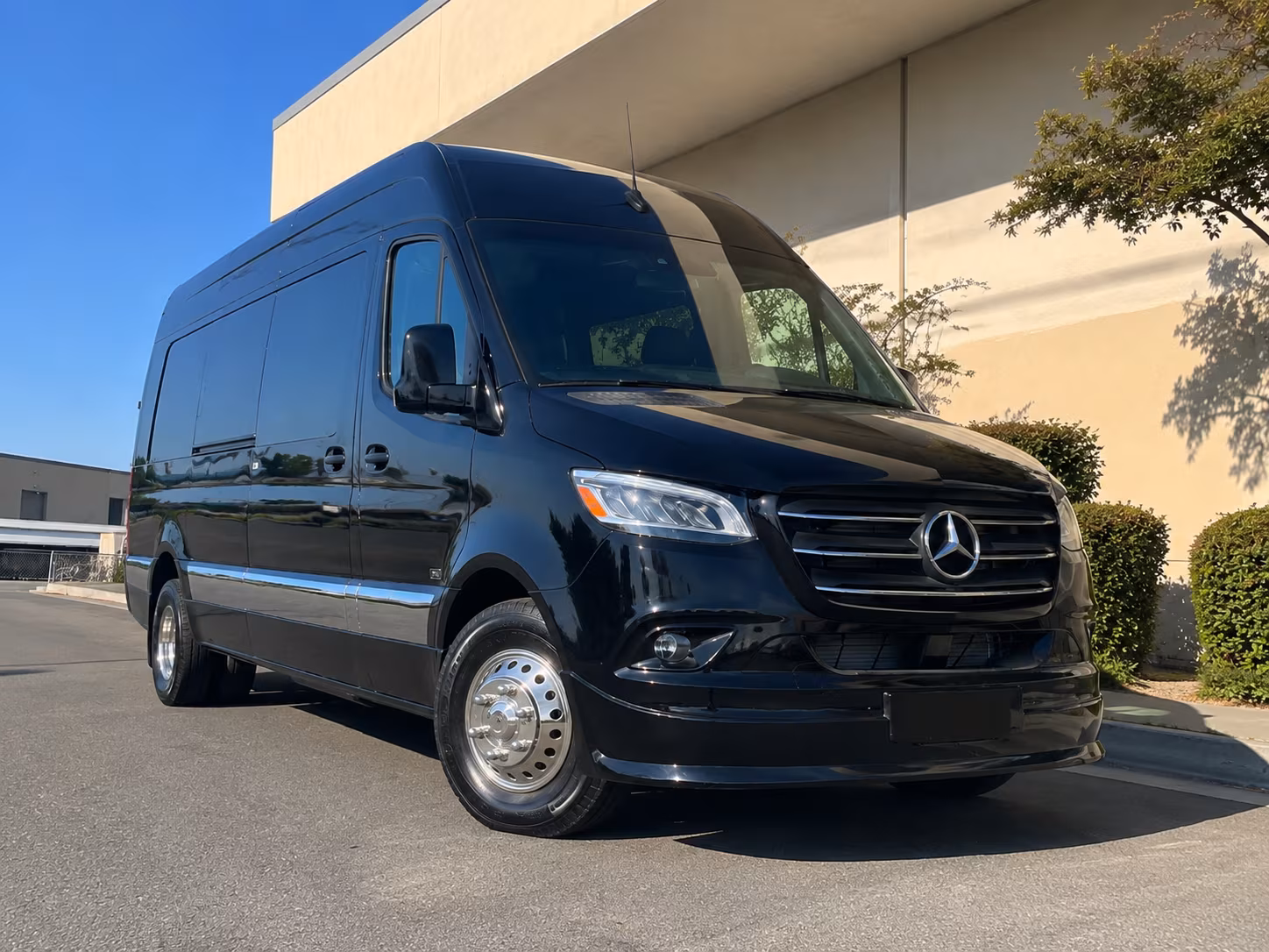 reserve transportation for your next wedding 4
