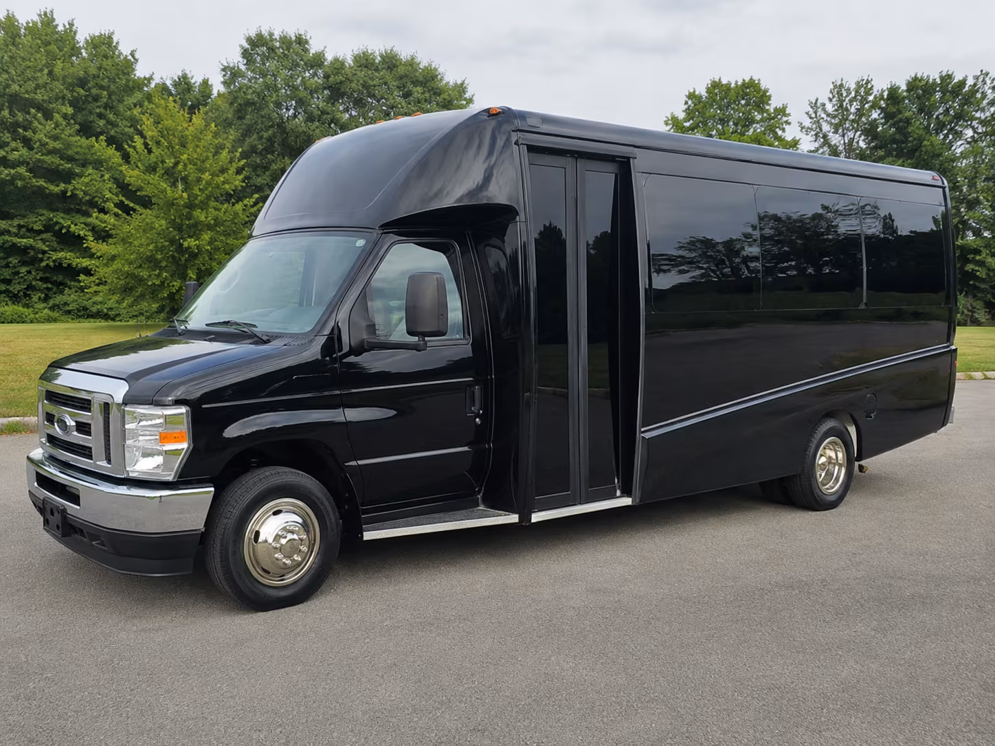 why rent using brownsvilleminibuscompany com